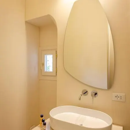 Apartment Casa Aldrovandi: Elegante E In Centro Storico Bologna